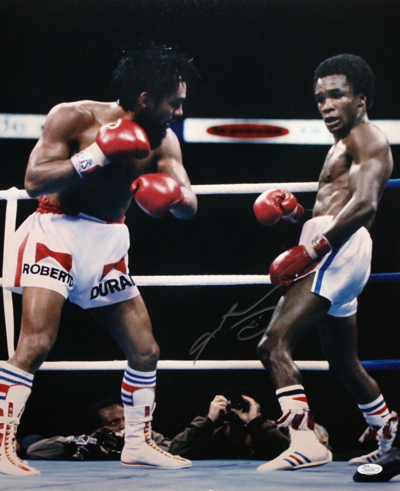 Sugar Ray Leonard Autographed 16x20 Vertical Boxing Photo Poster painting- JSA W Authenticated