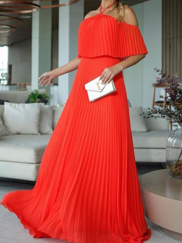 Trendy Halter Neck Pleated Maxi Dress