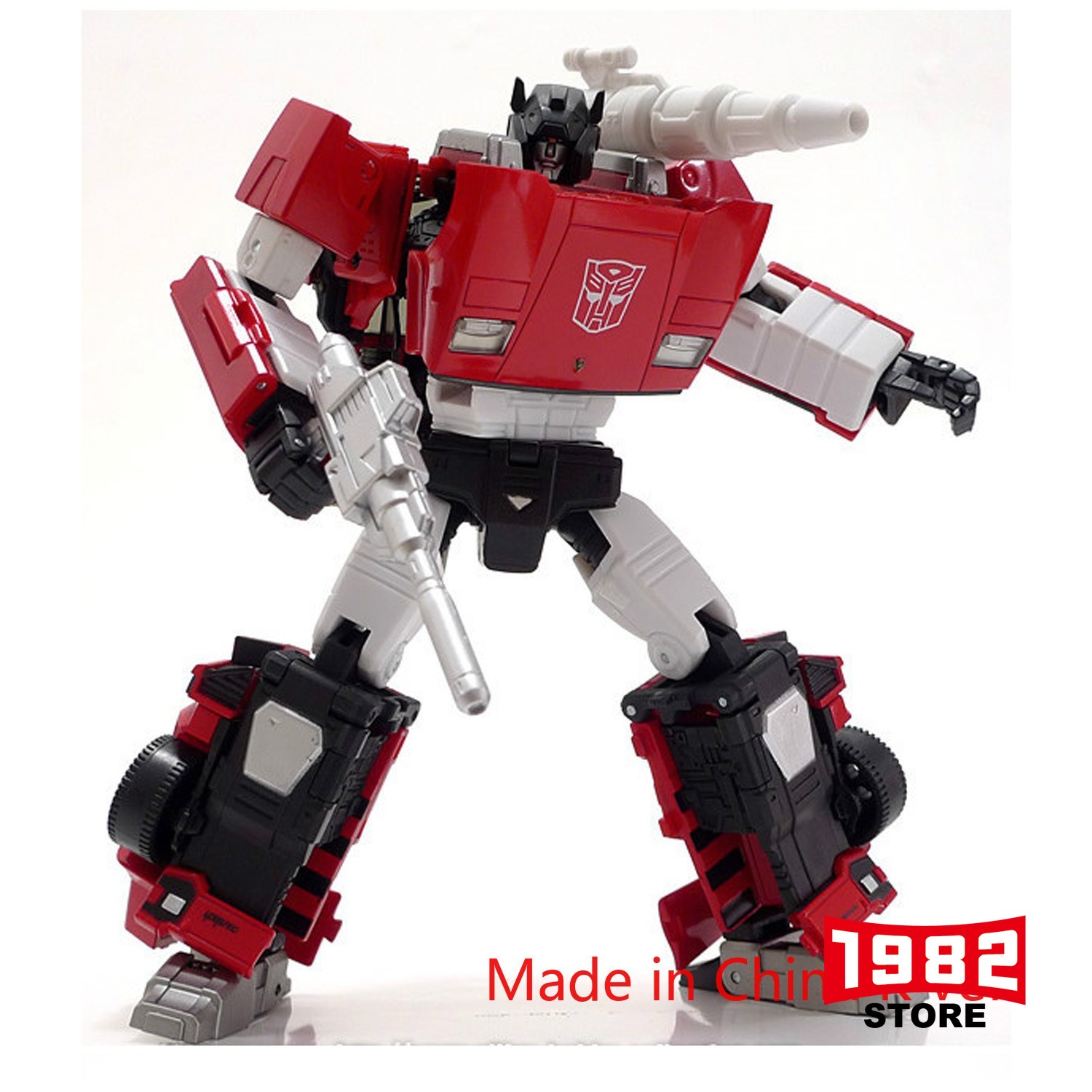 Transformers Masterpiece MP-12 Sideswipe LAMBOR - Articulated Robot Action Figure (KO Version), Highly Detailed Collectible Toy, Ideal for Adult Transformers Fans & Collectors