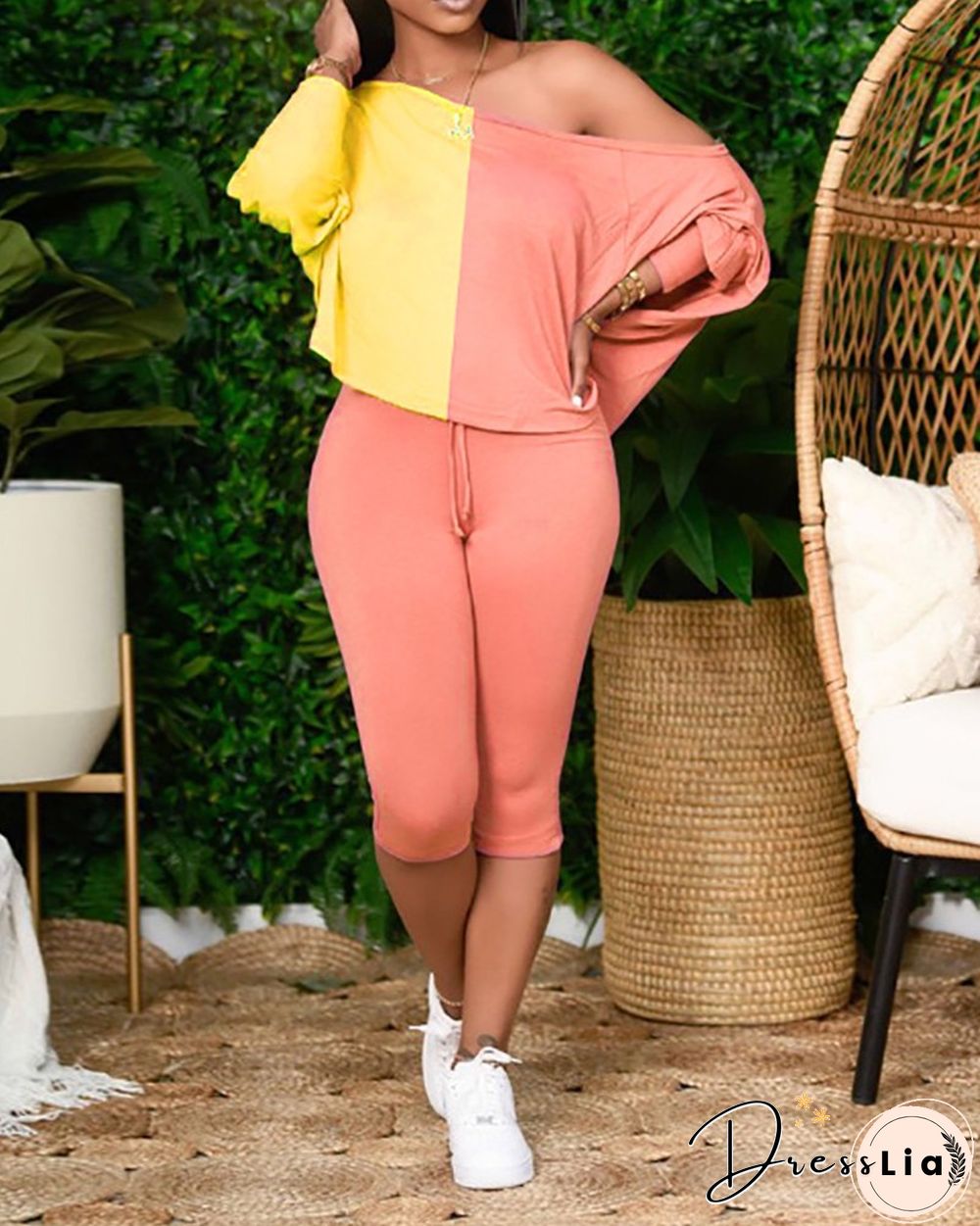 Long Sleeve Colorblock Top & Drawstring Pants Set