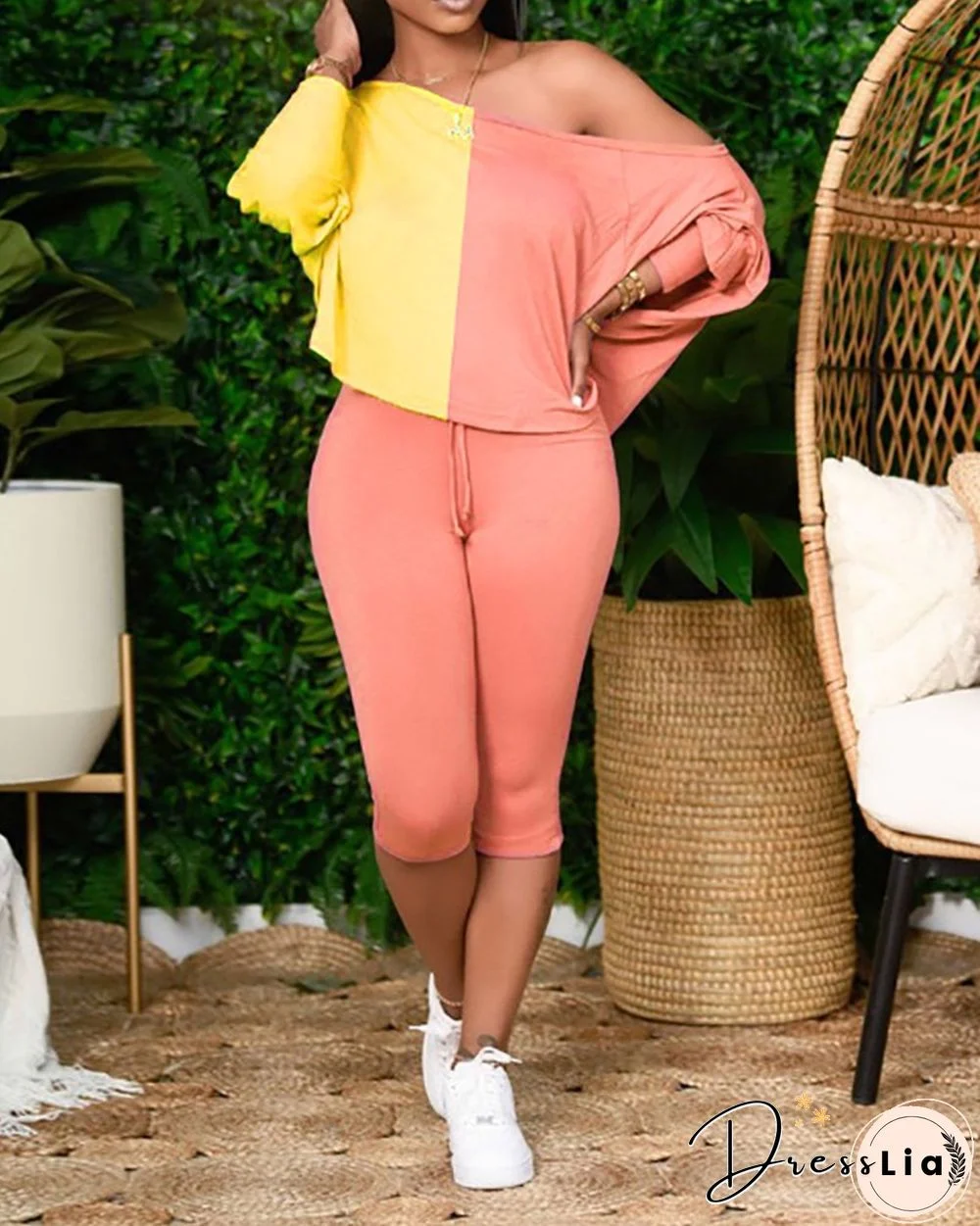 Long Sleeve Colorblock Top & Drawstring Pants Set