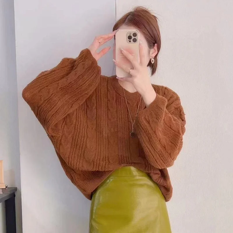 Churchf Churchf Spring And Summer New Temperament Lady Thin Hollow-Out Shirt Korean Version Of Women's Round Collar Twist Flower Bat Sleeve Sweater