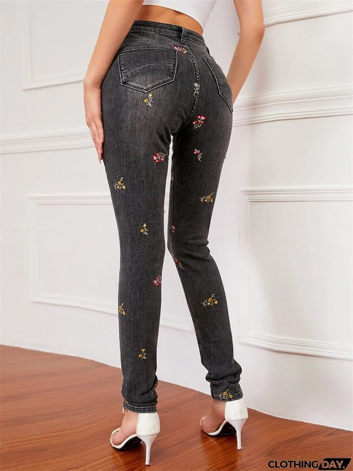 Lovely Small Floral Embroidery Slim Fit Black Denim Jeans for Women