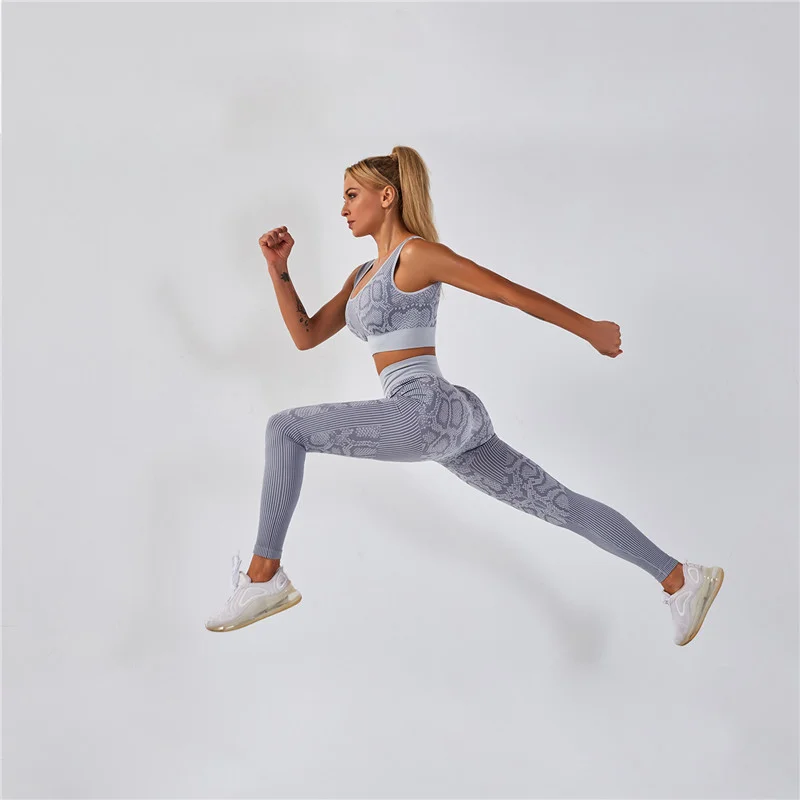 Sustainable yoga clothes