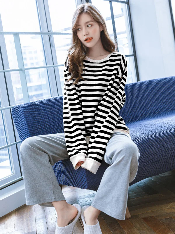 Simple 2 Colors Striped Loose Long Sleeve Pajamas Suits