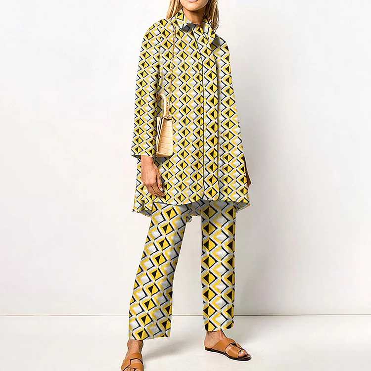 Contrast Triangle Print Two Piece Set