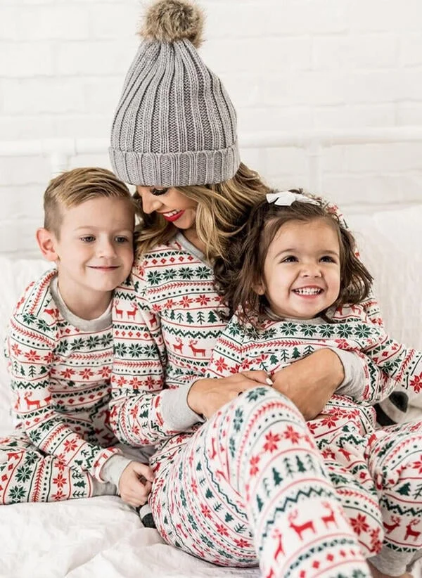 🎉 Today Only Early Bird Sale🎉Family Matching Christmas Pajamas-Reindeer Print