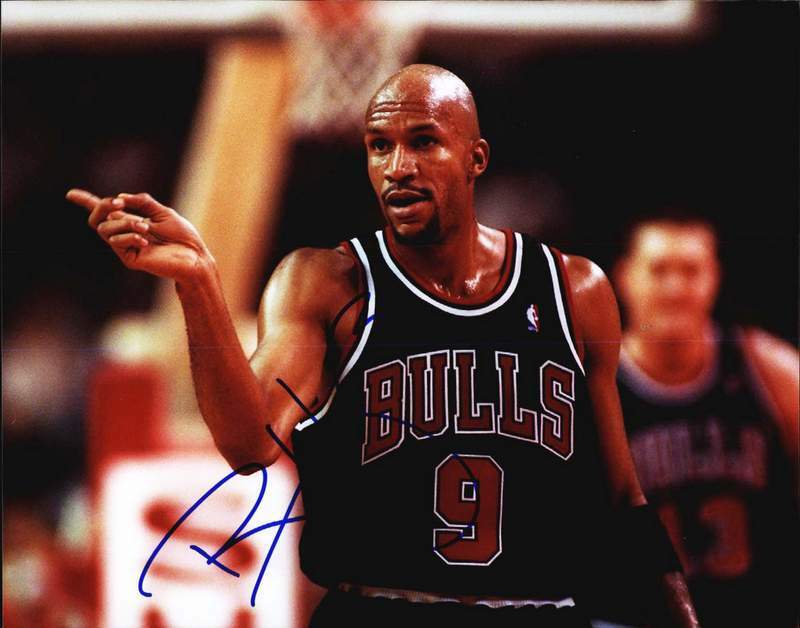 Ron Harper authentic signed NBA basketball 8x10 Photo Poster painting W/Cert Autographed A0001