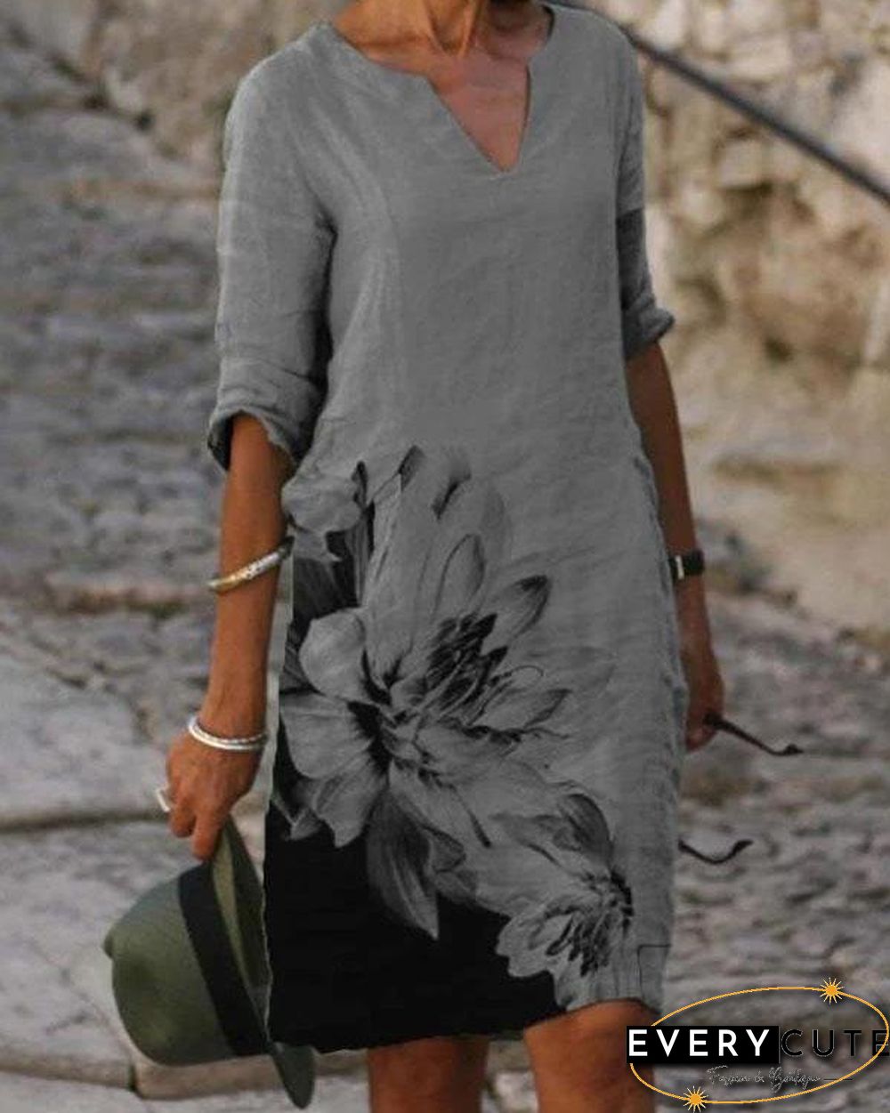 Ladies V-neck Printed Casual Shift Dress