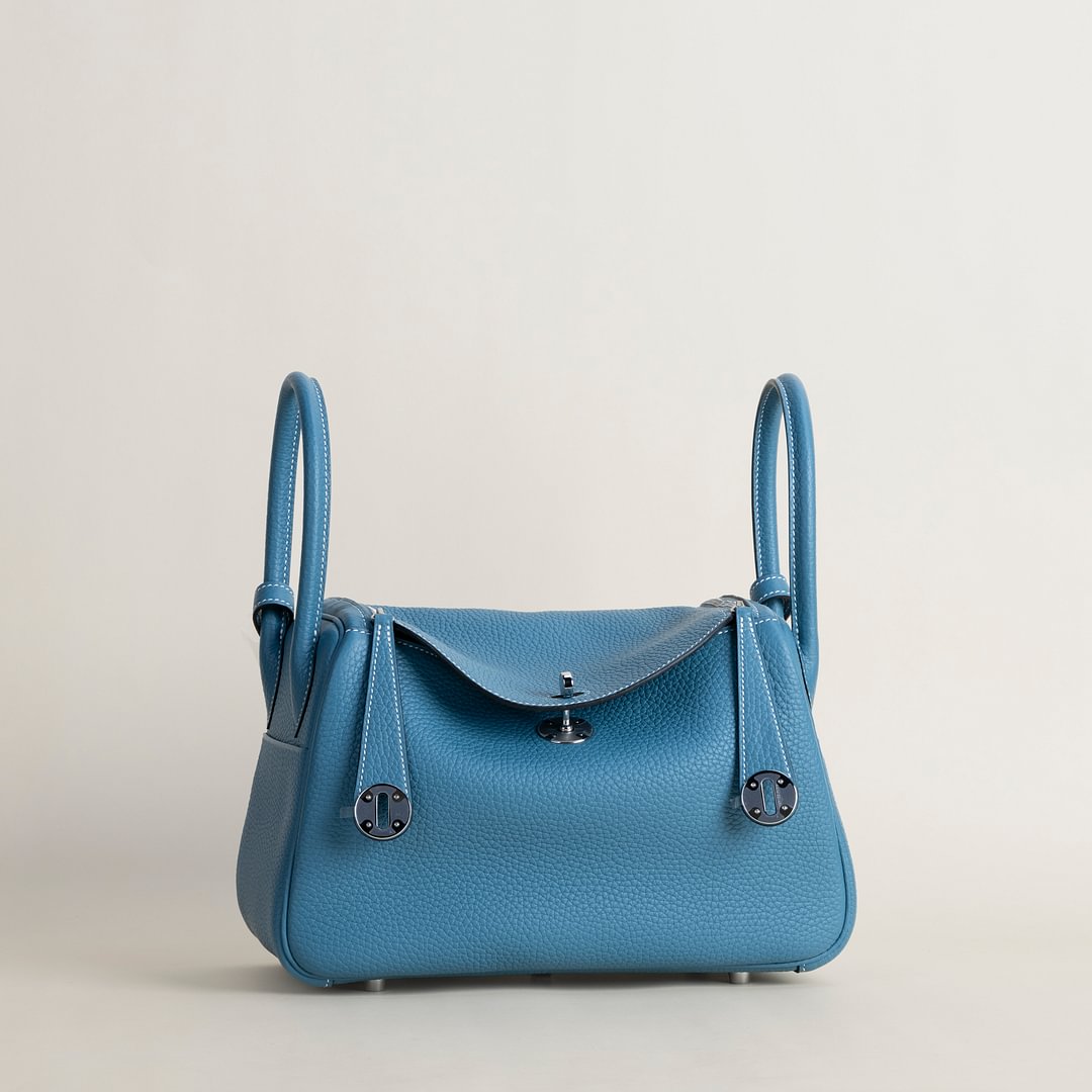 Lindy 26cm Clemence leather CK75 Blue jean PHW