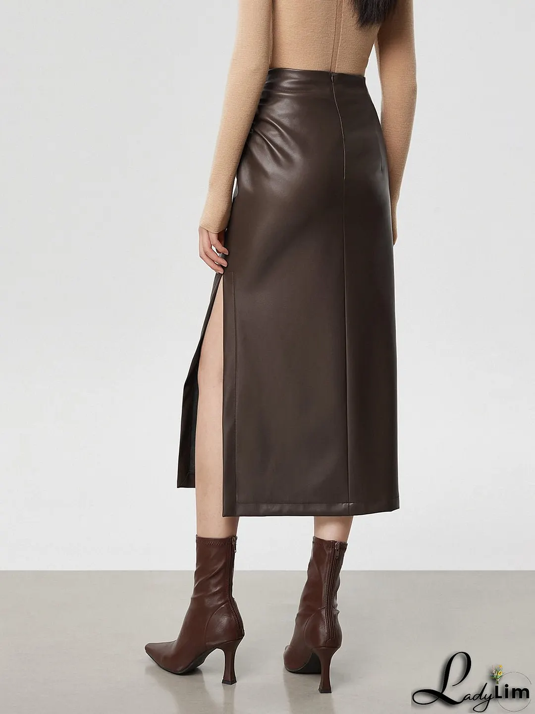 Effortless and Chic winter Skirt