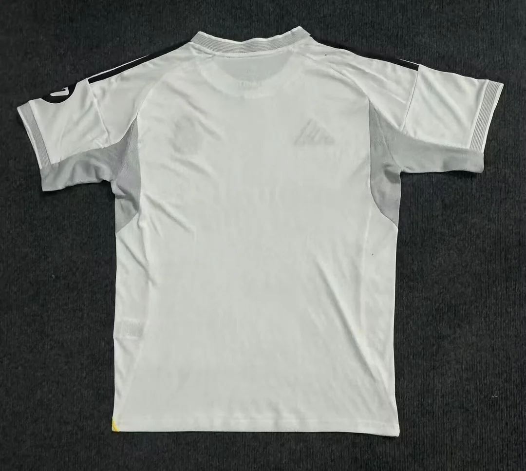 25/26 Real Madrid White Football Shirt Thai quality