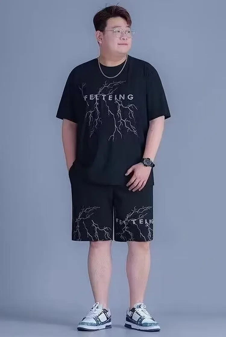 Lightweight Men's Summer Set in Cool Touch Fabric for Casual Wear