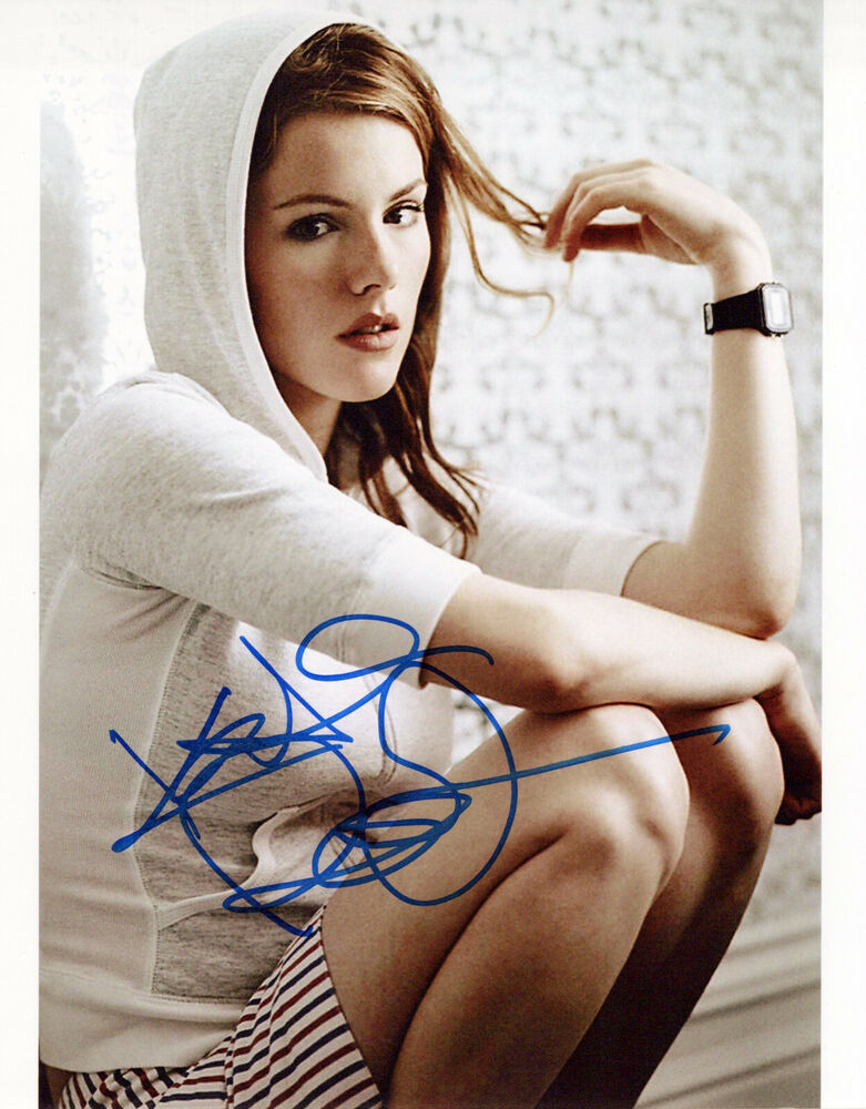 Kathleen Robertson glamour shot autographed Photo Poster painting signed 8x10 #2