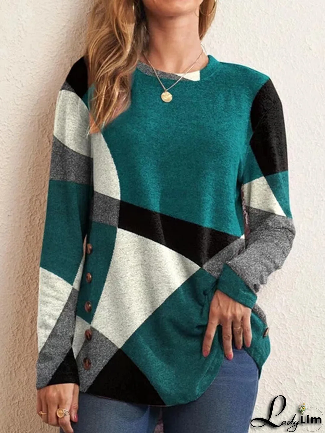 Effortless and Trendy winter garment