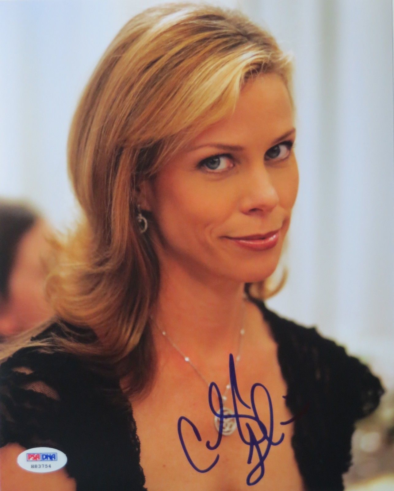 Cheryl Hines Signed Curb Your Enthusiasm Authentic 8x10 Photo Poster painting (PSA/DNA) #H83754