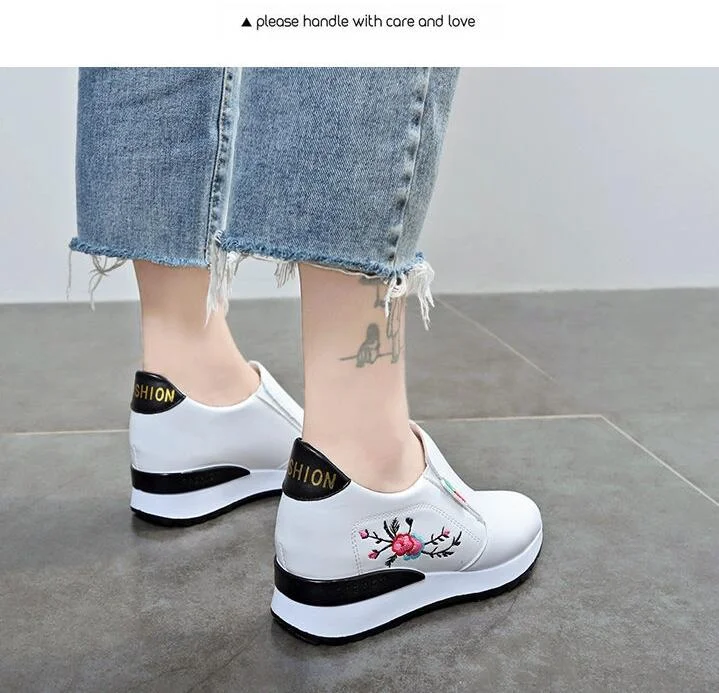 NEW Brand Women Casual Shoes Woman Sneakers Fashion Breathable PU Leather Platform White Women Shoes Soft Footwears Embroidered