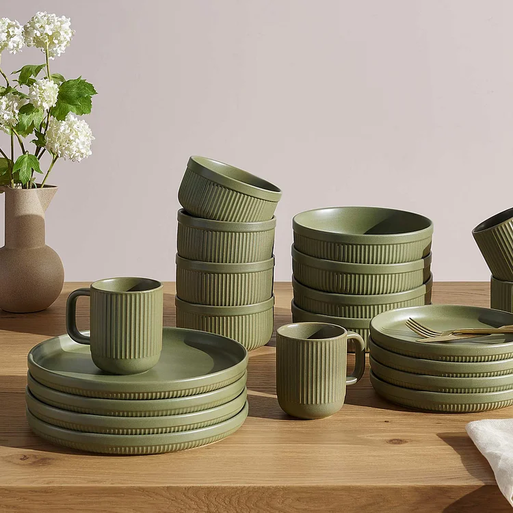 Evelyn 20-Piece Dinnerware Set