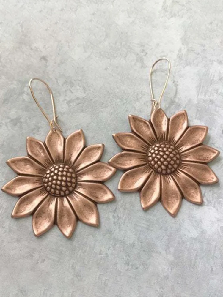 Wearshes Western Vintage 3D Sunflower Earrings