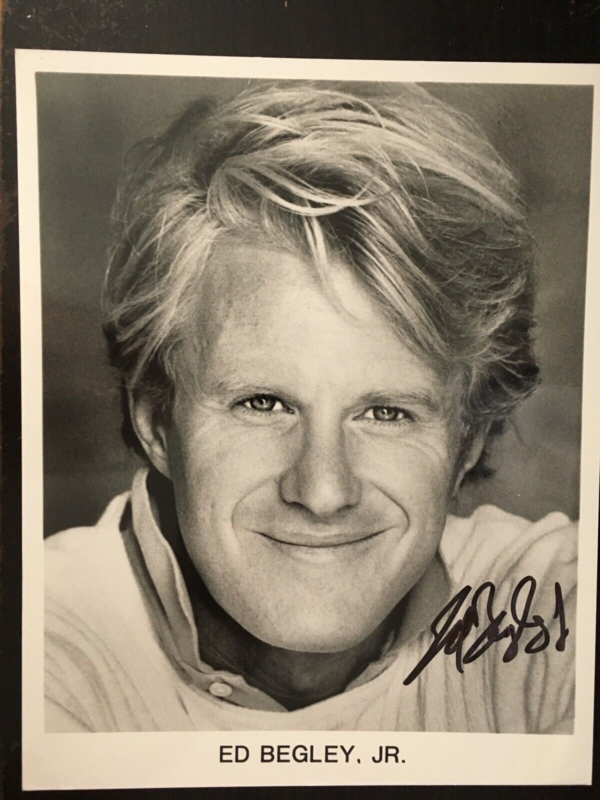 ED BEGLEY Jr - POPULAR AMERICAN ACTOR - EXCELLENT SIGNED Photo Poster paintingGRAPH