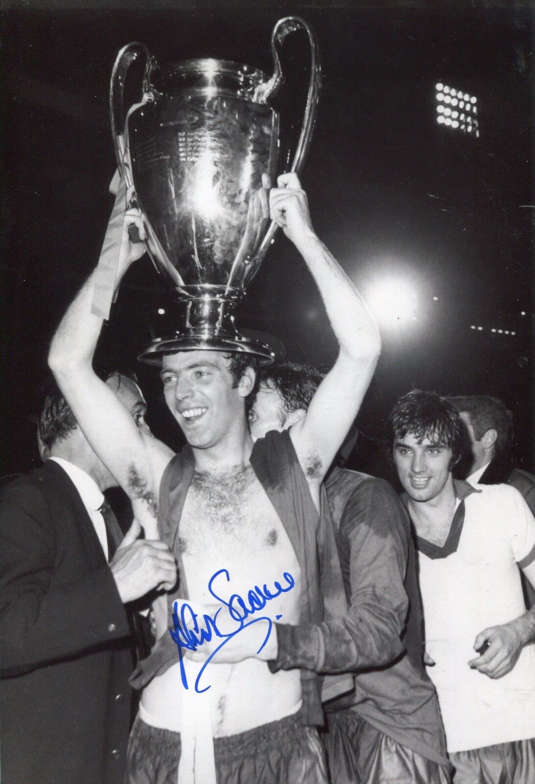 Manchester United star David Sadler signed 1968 European Cup win Photo Poster painting