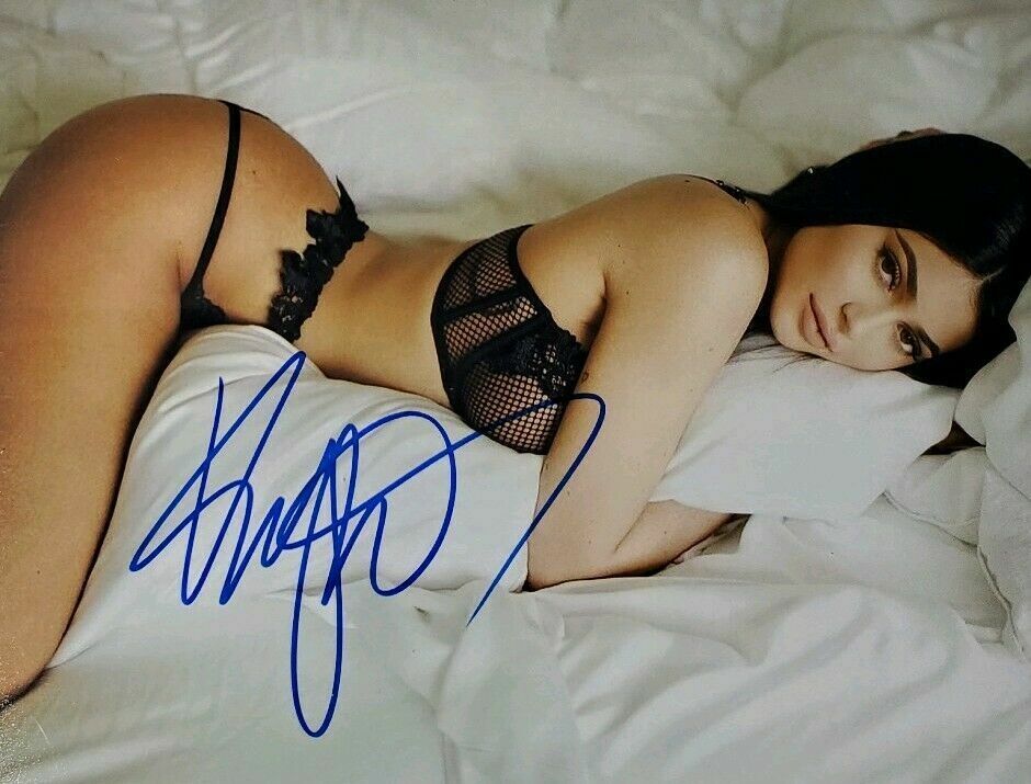 Kylie Jenner Autographed Signed 8x10 Photo Poster painting ( Up with the Kardashians ) REPRINT