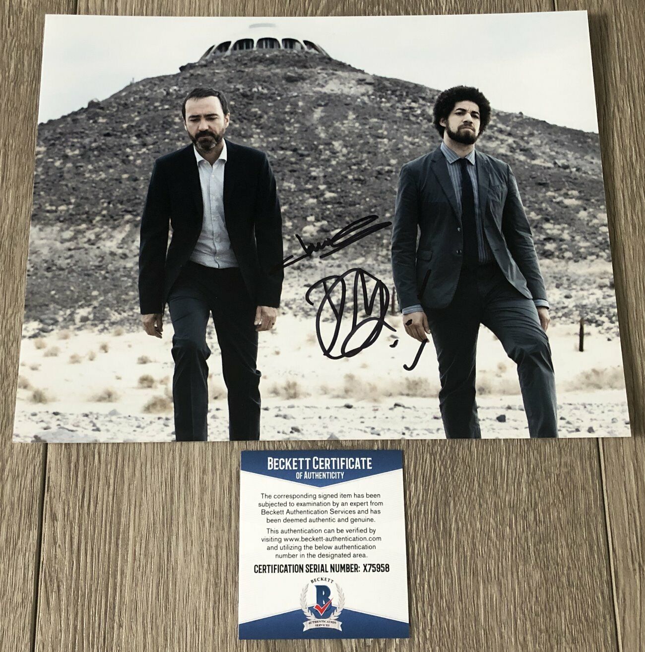 BROKEN BELLS JAMES MERCER & DANGER MOUSE SIGNED 8x10 Photo Poster painting w/PROOF & BECKETT COA