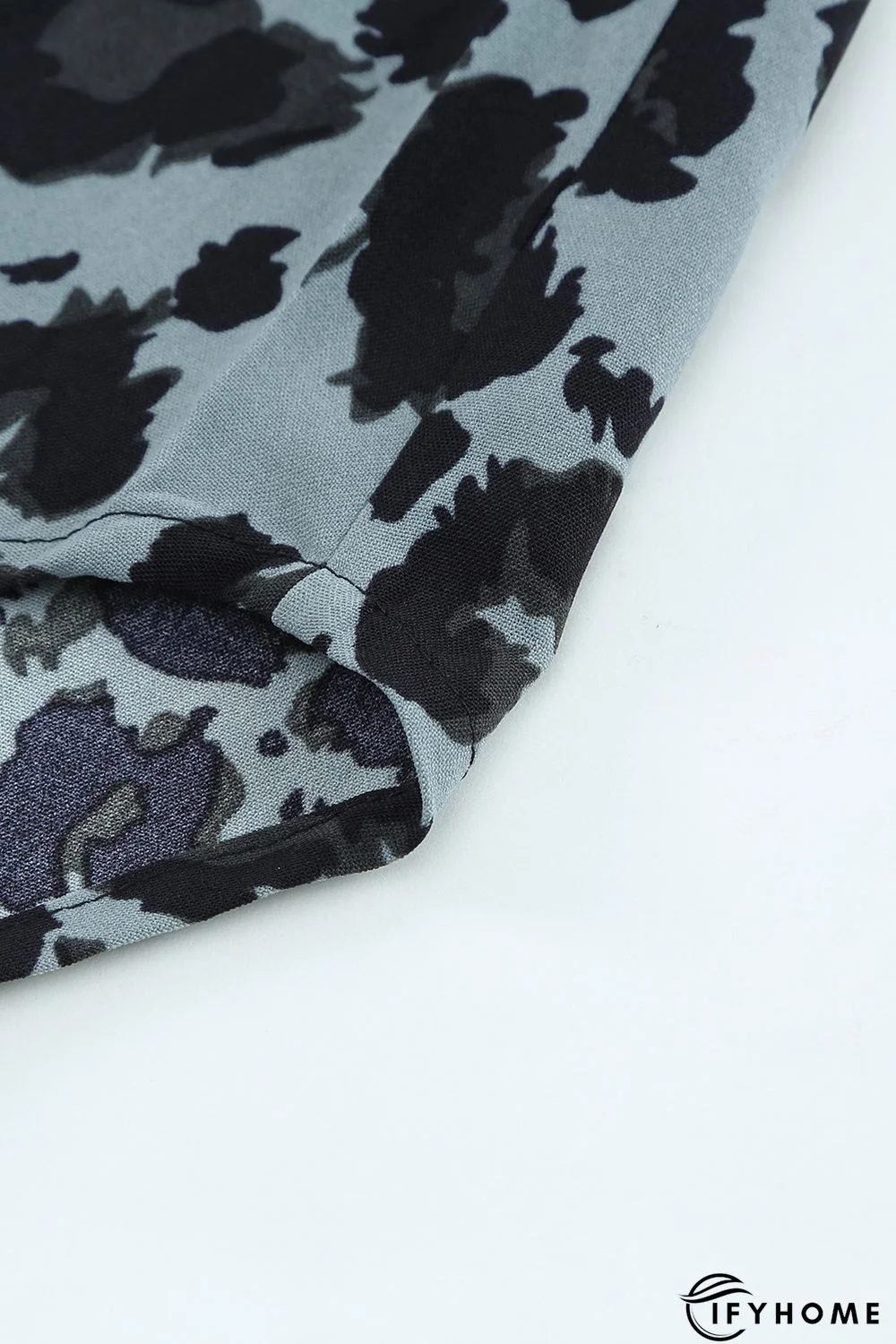 Green White/Apricot Floral Scalloped V Neck Short Sleeves Top Black Polka Dot Scalloped V Neck Short Sleeves Top Green Leopard Scalloped V Neck Short Sleeves Top | IFYHOME