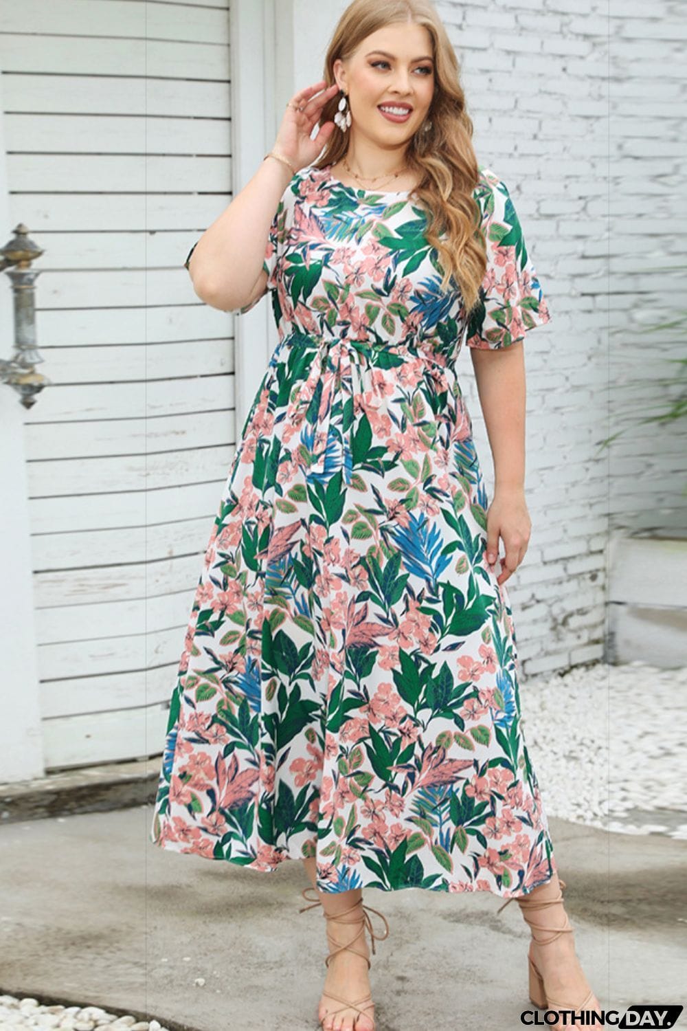 Plus Size Floral Short Sleeve Round Neck Dress