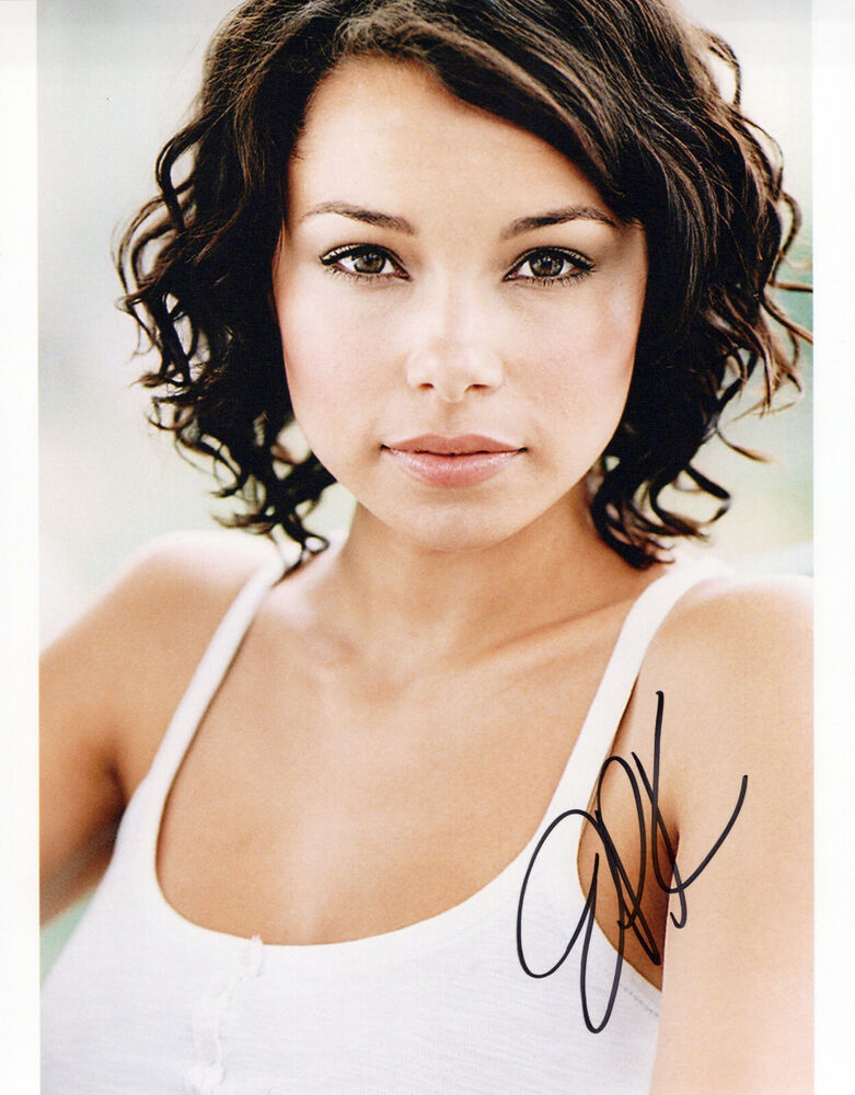 Jessica Parker Kennedy glamour shot autographed Photo Poster painting signed 8x10 #1