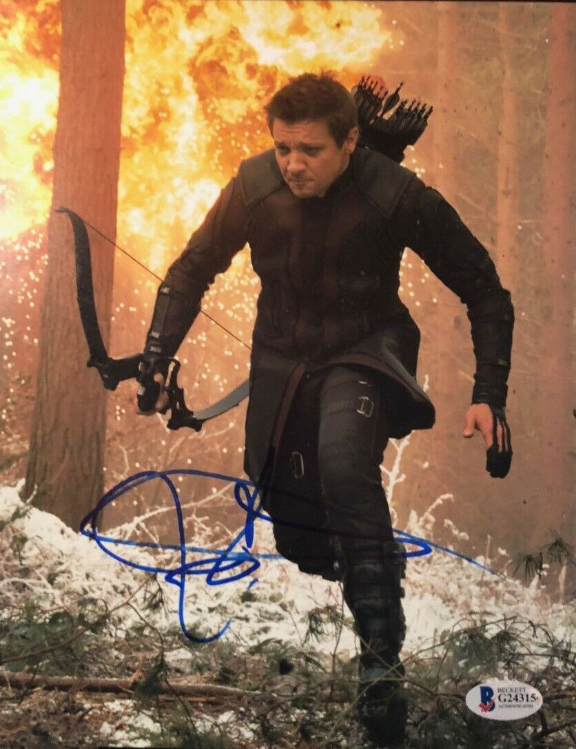 Jeremy renner signed autographed 8x10 Photo Poster painting Avengers Hawkeye AUTHENTICATED