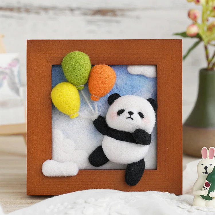 FeltingJoy - Animal Painting Needle Felting Kit - Balloon Panda