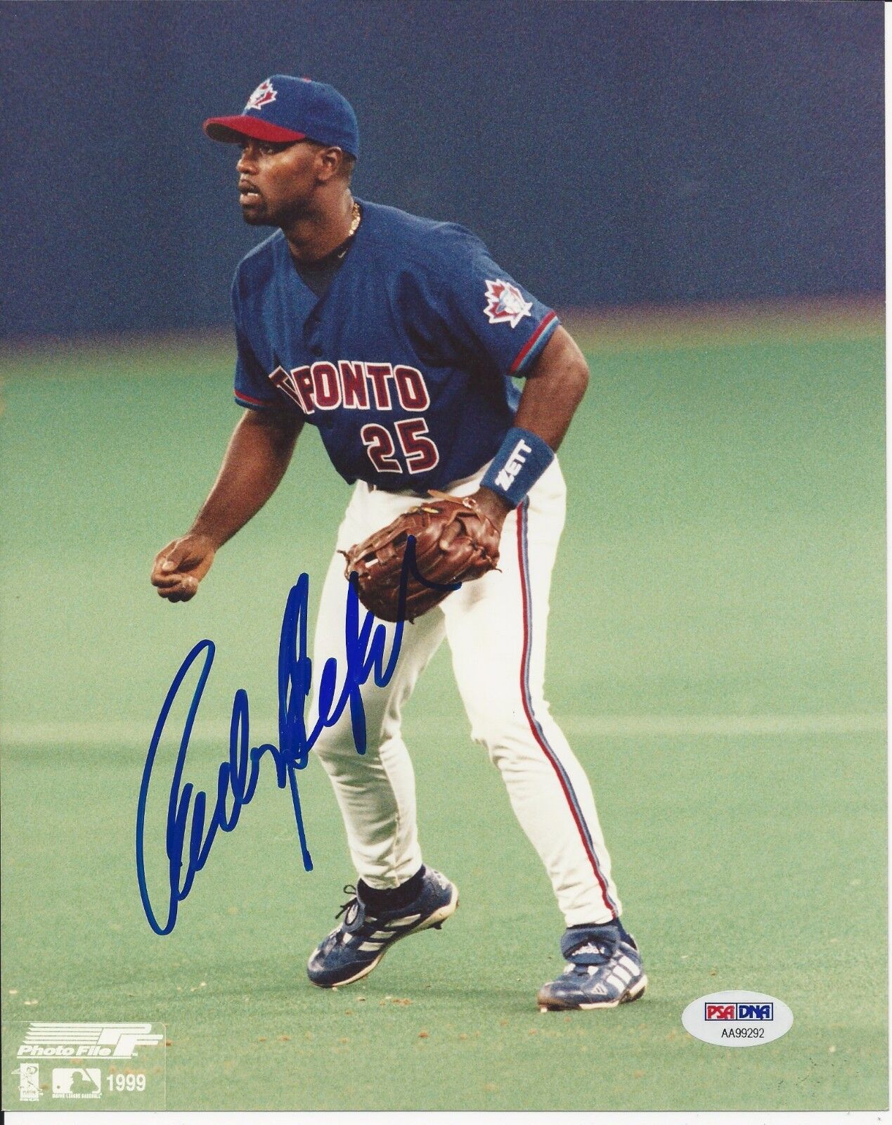 CARLOS DELGADO (Toronto Blue Jays) Signed 8x10 Photo Poster painting with PSA COA