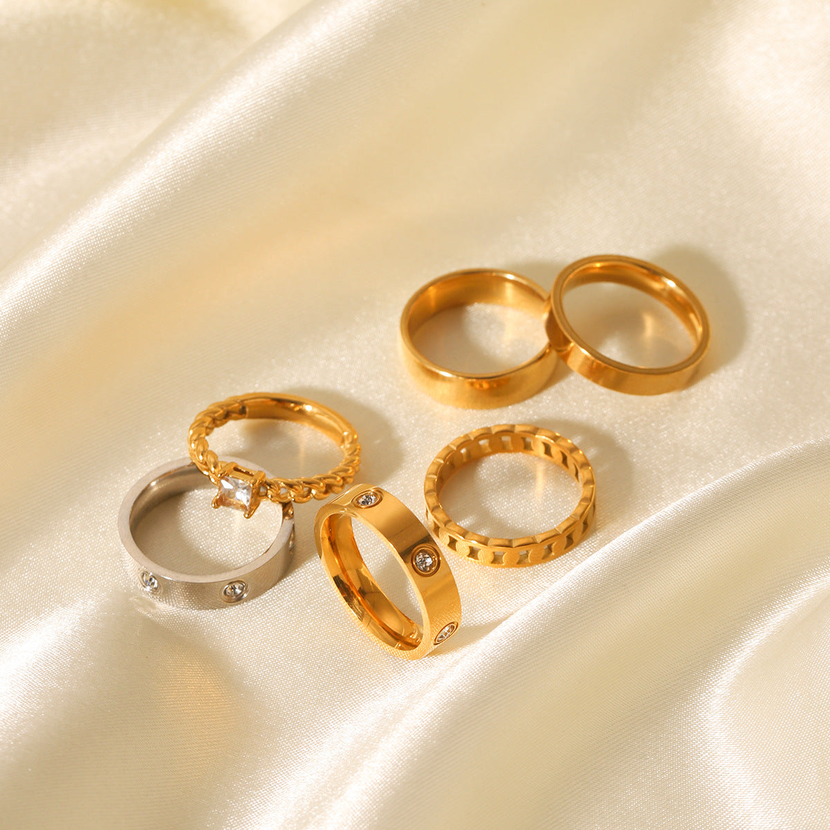 Ins Style Simple Stainless Steel Ring Diamond Ring Female 18K Gold Polished Titanium Steel Ring