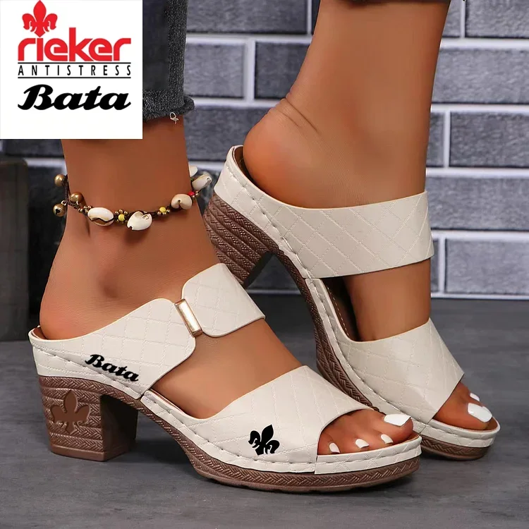 Leta 2026 bo Rieker&reg; &times; Bata&reg; predstavil nove masažne sandale s klinastim podplatom.