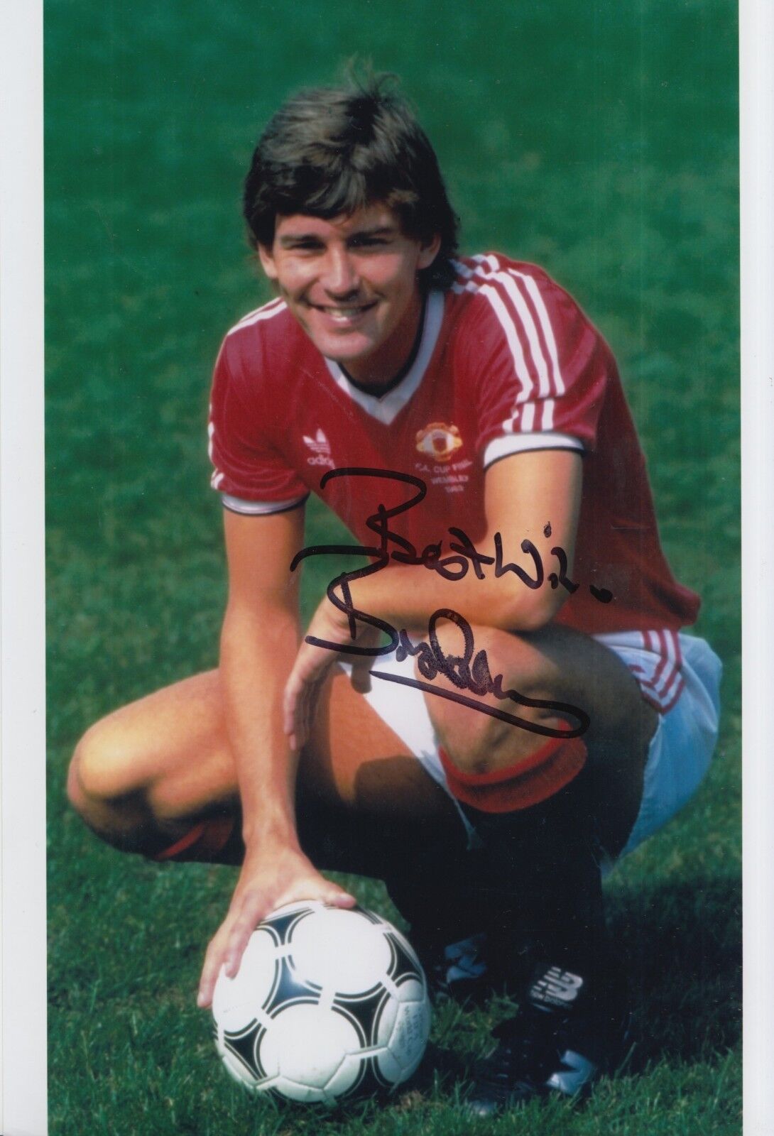 Bryan Robson Hand Signed Manchester United 12x8 Photo Poster painting.