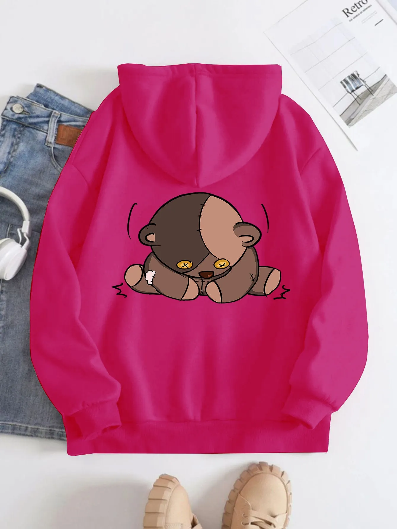 Printed on the Back Kangaroo Pocket Hoodie Long Sleeve for Women Pattern Shy bear