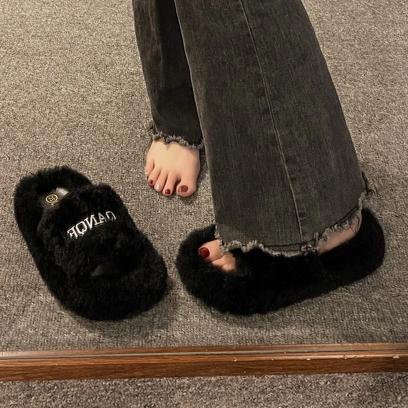 Yyvonne Plush Slippers Women Wear High-Level Spring And Autumn Leisure Home Thick Embroidery A Word Hairy Slippers