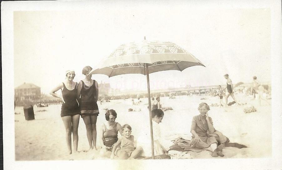 Found ANTIQUE Photo Poster paintingGRAPH bw A DAY AT THE BEACH Original Snapshot VINTAGE 19 33 S