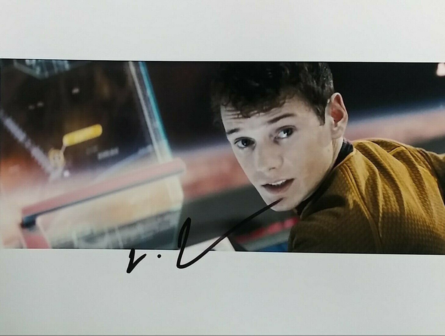 Anton Yelchin signed 8x10