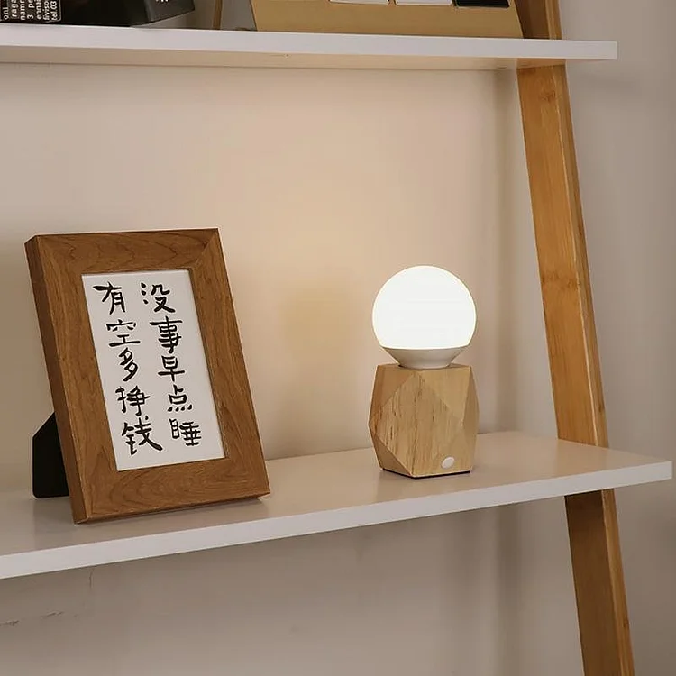 Wooden Battery Operated Desk Lamp with Edison Bulb