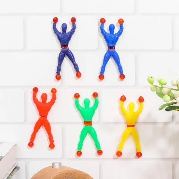 WALL CLIMBING TOY