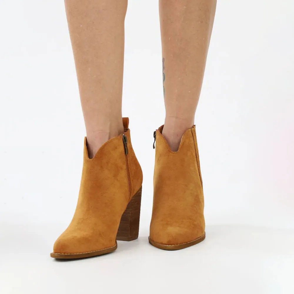 Tan Pointed Toe Chunky Heel Side Zipper Women's Western Boots