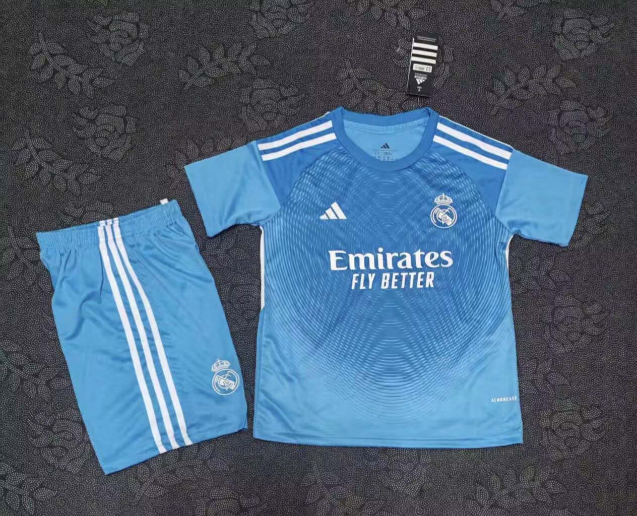 2025-2026 Kids Real Madrid Goalkeeper Football Shirt 1:1 Thai Quality- Maxi Kits