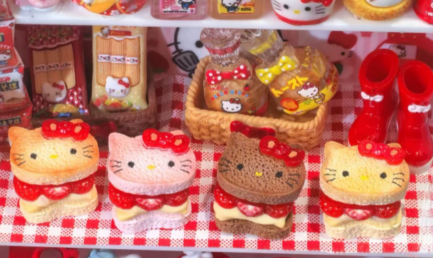 Mini HK Sandwiches Cake Charm