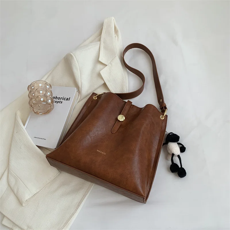 Vintage Bucket Bag High Capacity Premium Touche Shoulder Bag