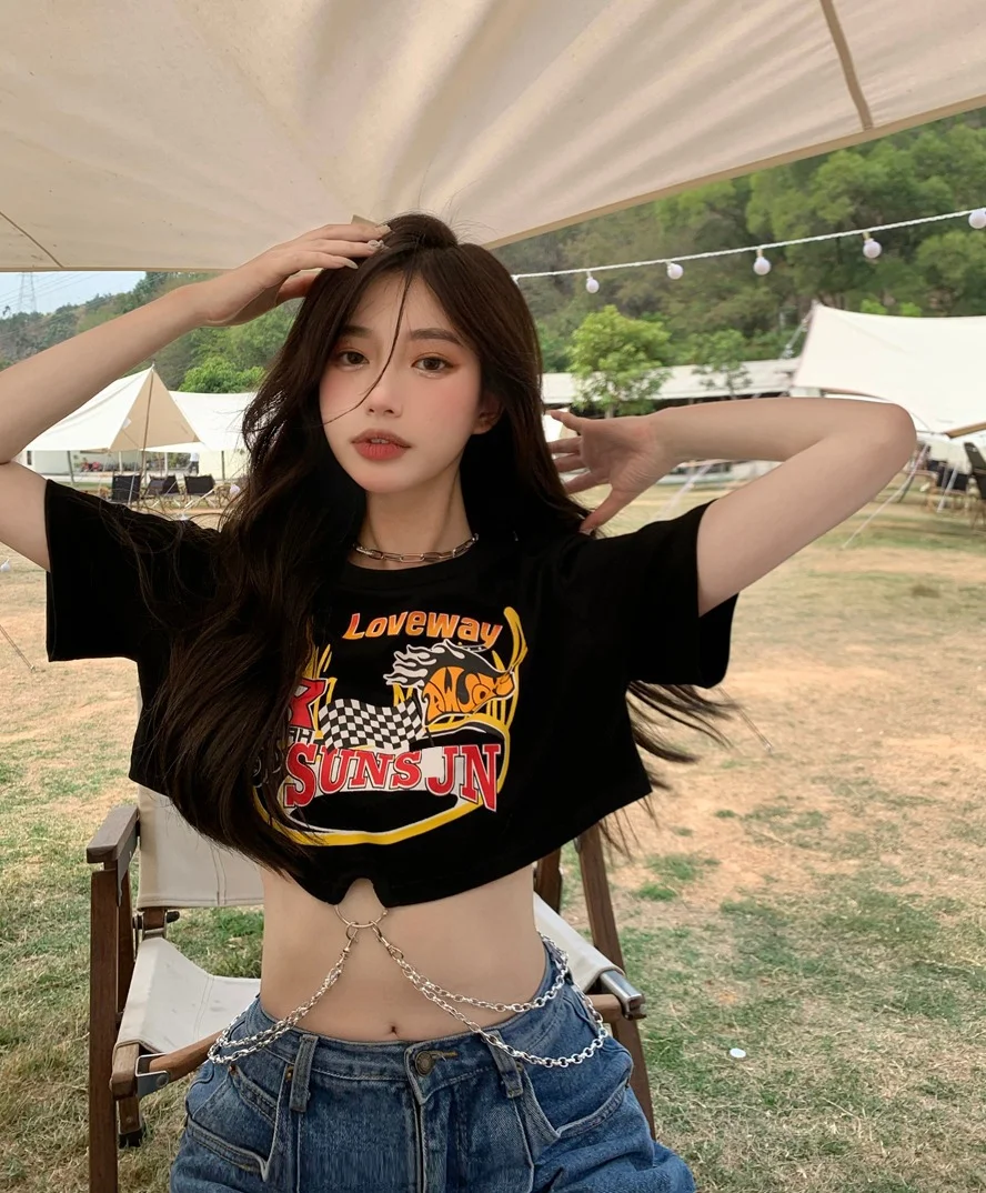 Brownm Brownm 2024 New Hottie Everything Ins Trendy T-Shirt Women's Design Sense Chain Short Crop Black Short-Sleeved Top