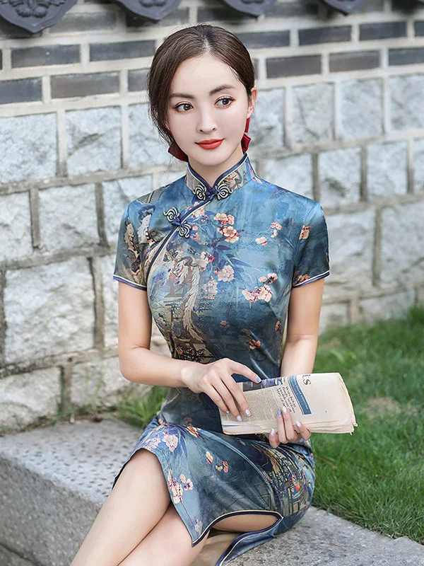 Vintage Split-Side Printed Silk Short Sleeves Stand Collar Cheongsams