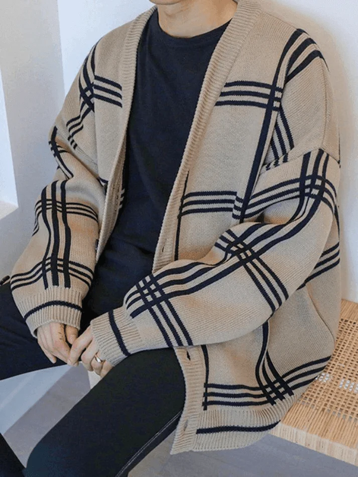 Brownm Men's V Neck Checkered Cardigan