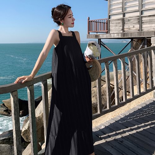 Suspenders Pleated Long Dress Women Summer Sleeveless Fashion Solid Loose Casual Sexy Backless A Line Dress Female Sundress